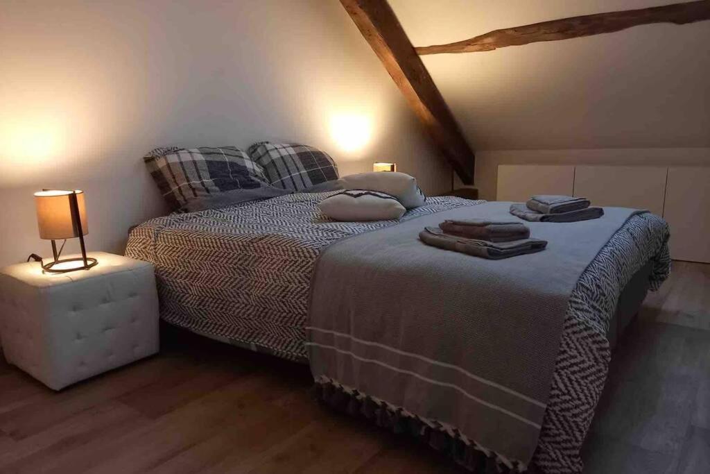 Apartament Le Grenier De Charlotte Libin Zewnętrze zdjęcie